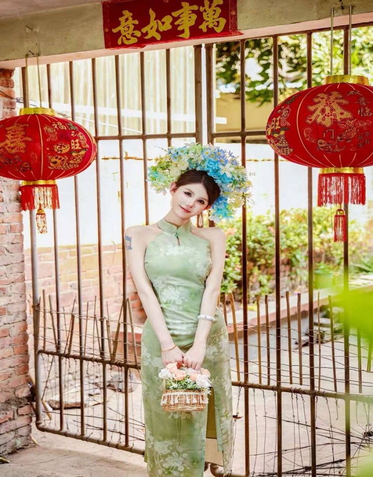 妻子初次接受三人行小说,最新电视剧免费观看